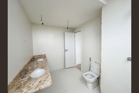 Apartamento à venda com 149m², 3 quartos e 1 vagaBanheiro da Suíte 1