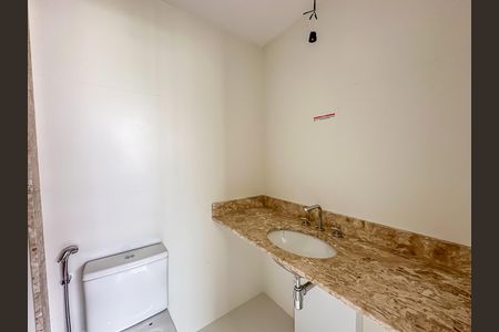 Apartamento à venda com 149m², 3 quartos e 1 vagaBanheiro da Suíte 3