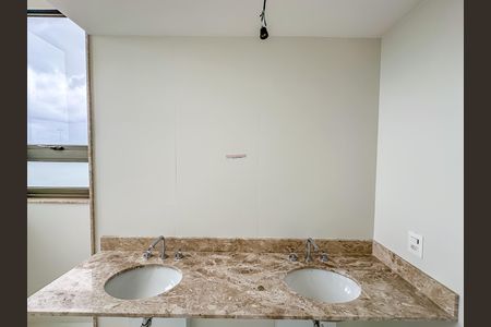 Apartamento à venda com 149m², 3 quartos e 1 vagaBanheiro da Suíte 1