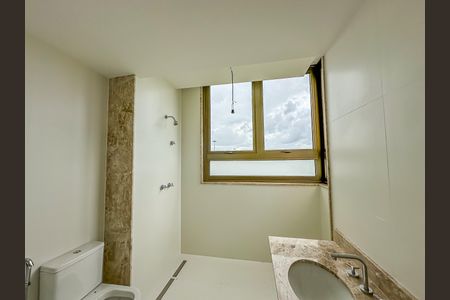 Apartamento à venda com 149m², 3 quartos e 1 vagaBanheiro da Suíte 1