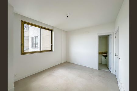 Apartamento à venda com 180m², 3 quartos e 1 vagaSuíte 2