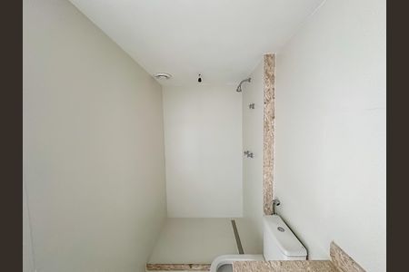 Apartamento à venda com 180m², 3 quartos e 1 vagaBanheiro da Suíte 2