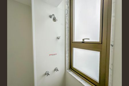 Apartamento à venda com 180m², 3 quartos e 1 vagaBanheiro de Serviço