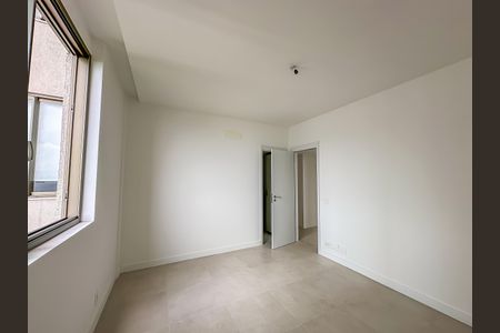 Apartamento à venda com 180m², 3 quartos e 1 vagaSuíte 2