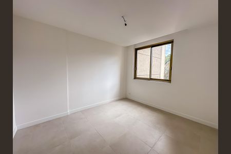 Apartamento à venda com 180m², 3 quartos e 1 vagaSuíte 3