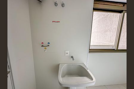 Apartamento à venda com 180m², 3 quartos e 1 vagaÁrea de Serviço