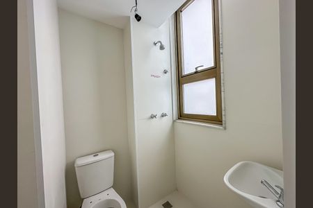 Apartamento à venda com 180m², 3 quartos e 1 vagaBanheiro de Serviço