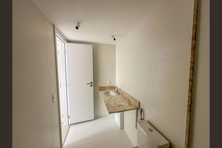 Apartamento à venda com 180m², 3 quartos e 1 vagaBanheiro da Suíte 3