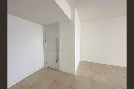Apartamento à venda com 180m², 3 quartos e 1 vagaSala