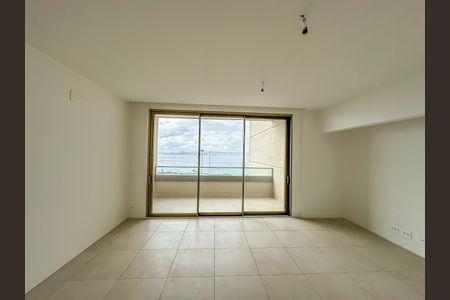 Apartamento à venda com 180m², 3 quartos e 1 vagaSala
