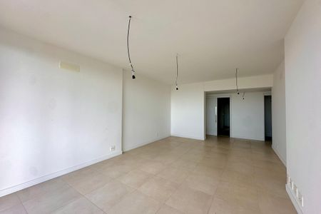 Apartamento à venda com 147m², 3 quartos e 1 vaga Apartamento à venda com 147m², 3 quartos e 1 vagaSala