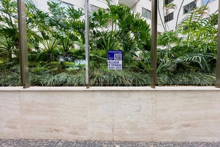 Apartamento à venda com 147m², 3 quartos e 1 vaga Apartamento à venda com 147m², 3 quartos e 1 vagaPlaquinha instalada