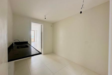 Apartamento à venda com 147m², 3 quartos e 1 vaga Apartamento à venda com 147m², 3 quartos e 1 vagaCozinha