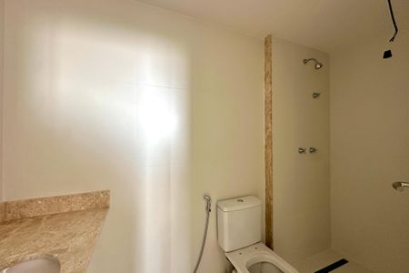 Apartamento à venda com 147m², 3 quartos e 1 vaga Apartamento à venda com 147m², 3 quartos e 1 vagaQuarto 2 - Suite Banheiro