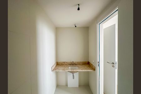 Apartamento à venda com 147m², 3 quartos e 1 vagaBanheiro da Suíte 2