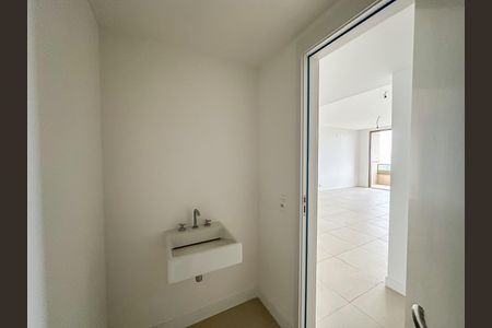 Apartamento à venda com 147m², 3 quartos e 1 vagaLavabo