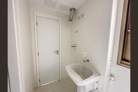 Apartamento à venda com 147m², 3 quartos e 1 vagaÁrea de Serviço