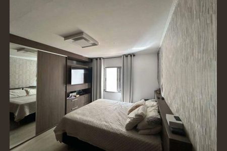 Casa à venda com 120m², 2 quartos e 2 vagas Casa à venda com 120m², 2 quartos e 2 vagasQuarto