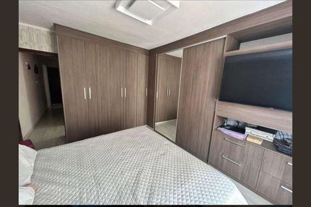 Casa à venda com 120m², 2 quartos e 2 vagas Casa à venda com 120m², 2 quartos e 2 vagasQuarto