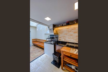 Casa à venda com 200m², 3 quartos e 1 vagaÁrea Gourmet