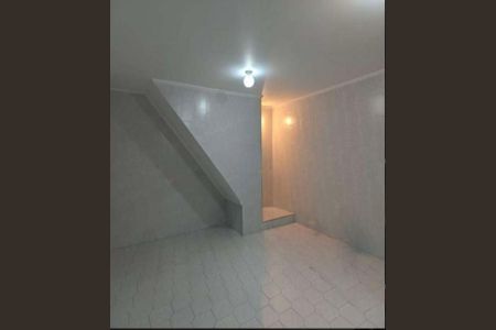 Casa à venda com 120m², 3 quartos e 2 vagasSala