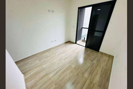 Casa à venda com 250m², 2 quartos e 2 vagasQuarto