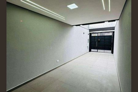 Casa à venda com 250m², 2 quartos e 2 vagasGaragem