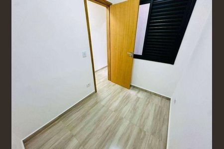 Casa à venda com 250m², 2 quartos e 2 vagasQuarto