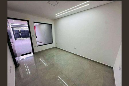 Casa à venda com 250m², 2 quartos e 2 vagasSala