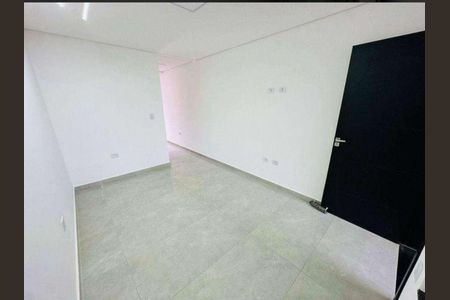 Casa à venda com 250m², 2 quartos e 2 vagasSala