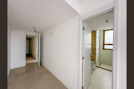 Apartamento à venda com 181m², 3 quartos e 1 vagaQuarto 2