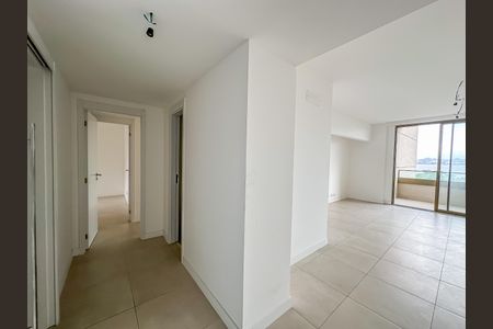 Apartamento à venda com 181m², 3 quartos e 1 vagaCorredor