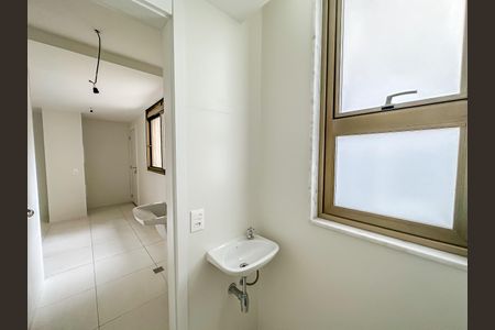 Apartamento à venda com 181m², 3 quartos e 1 vagaÁrea de Serviço