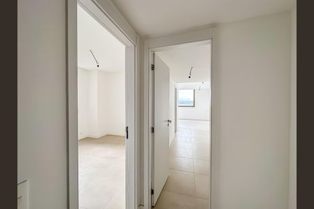 Apartamento à venda com 181m², 3 quartos e 1 vagaCorredor