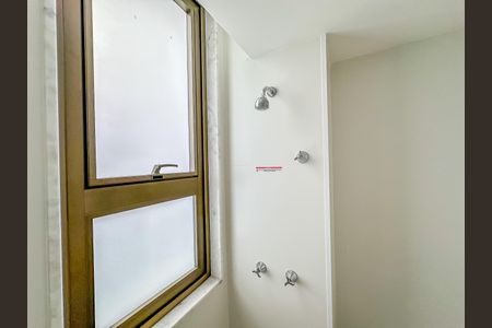 Apartamento à venda com 181m², 3 quartos e 1 vagaÁrea de Serviço