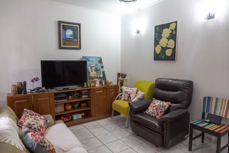 Casa à venda com 125m², 3 quartos e 2 vagasSala