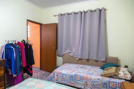 Casa à venda com 125m², 3 quartos e 2 vagasQuarto 2