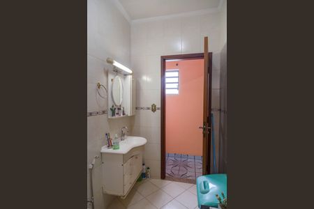 Casa à venda com 125m², 3 quartos e 2 vagasBanheiro