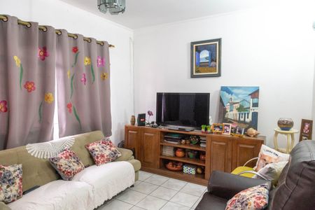 Casa à venda com 125m², 3 quartos e 2 vagasSala