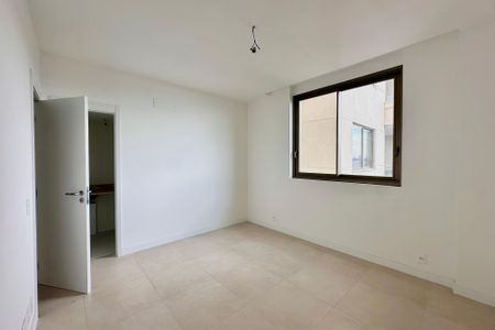 Apartamento à venda com 181m², 3 quartos e 1 vaga Apartamento à venda com 181m², 3 quartos e 1 vagaSuíte 2