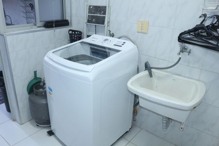 Apartamento à venda com 102m², 3 quartos e 1 vagaÁrea de Serviço