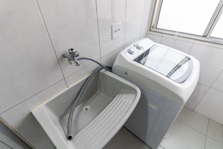 Apartamento à venda com 49m², 2 quartos e 1 vaga Apartamento à venda com 49m², 2 quartos e 1 vagaÁrea de Serviço