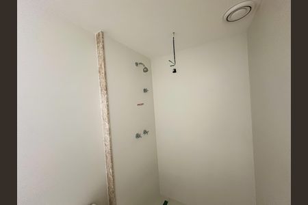 Apartamento à venda com 148m², 3 quartos e sem vagaBanheiro da Suíte 2