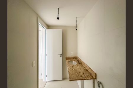 Apartamento à venda com 148m², 3 quartos e sem vagaBanheiro da Suíte 2