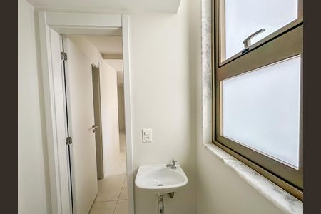 Apartamento à venda com 148m², 3 quartos e sem vagaBanheiro de Serviço