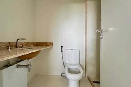 Apartamento à venda com 148m², 3 quartos e 1 vagaBanheiro da Suíte 1