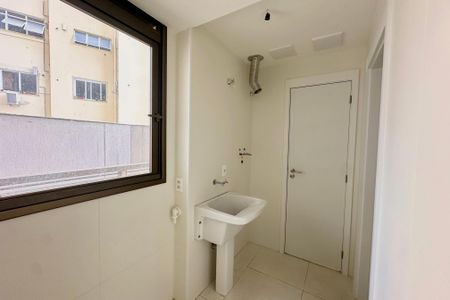 Apartamento à venda com 148m², 3 quartos e 1 vagaÁrea de Serviço