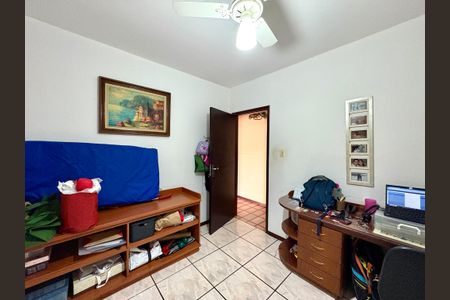 Casa à venda com 180m², 3 quartos e 2 vagasQuarto 2