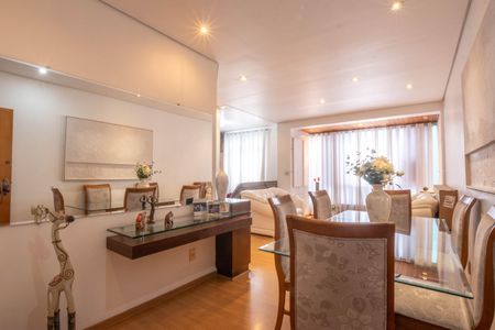 Apartamento à venda com 94m², 3 quartos e 2 vagasSala