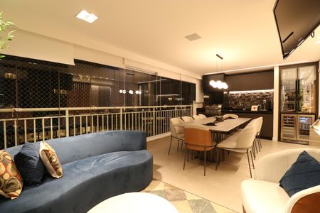 Apartamento à venda com 136m², 3 quartos e 2 vagasVaranda